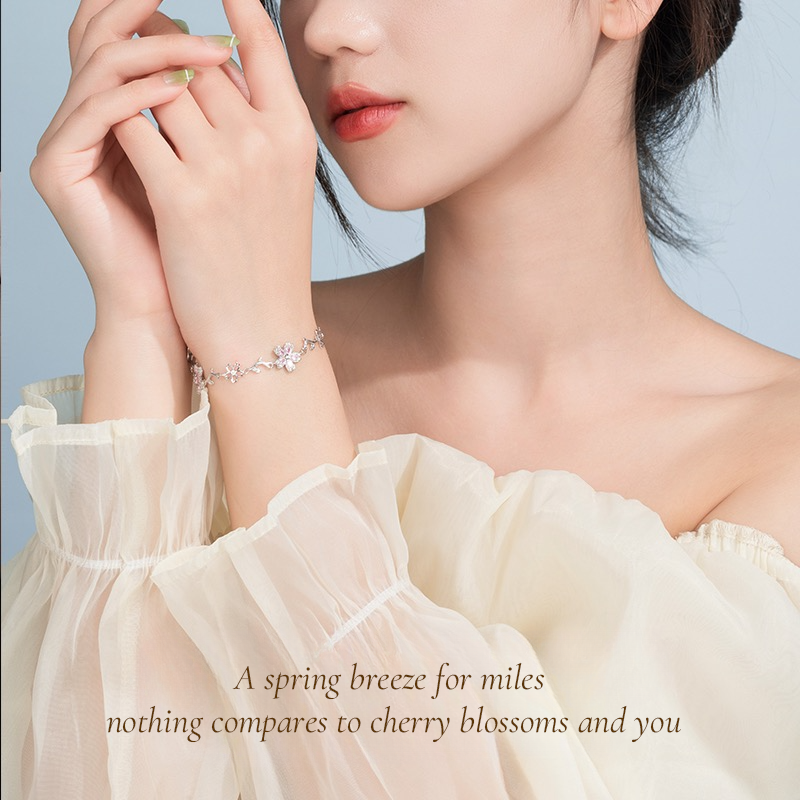 FLOREVA Silver Bracelet