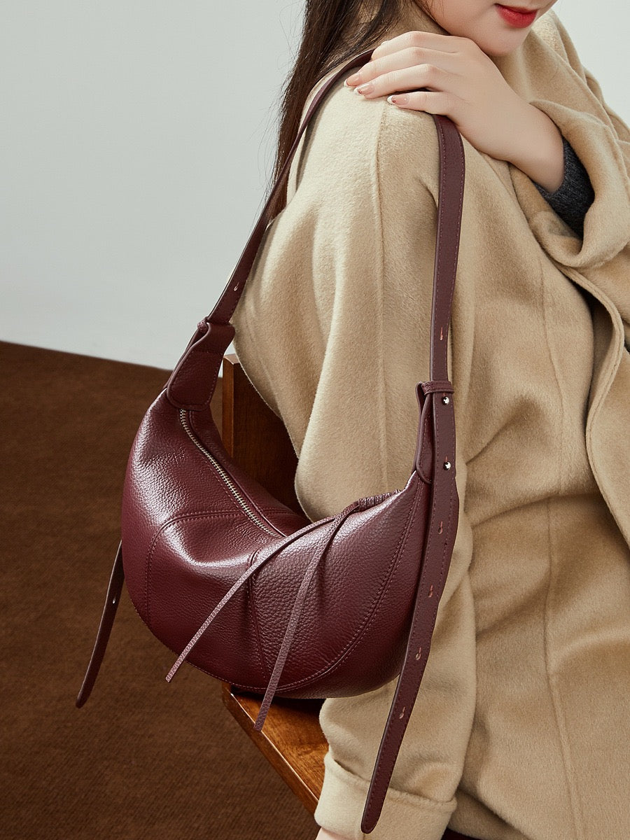 AURELIA Curve Leather Shoulder Bag