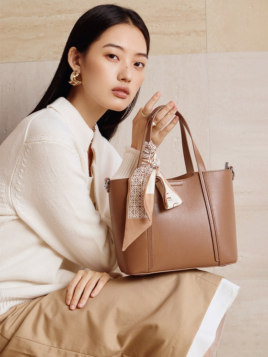 MARISSA Classic Leather Tote