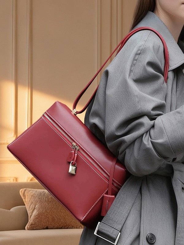 AURELIA Structured Leather Shoulder Bag
