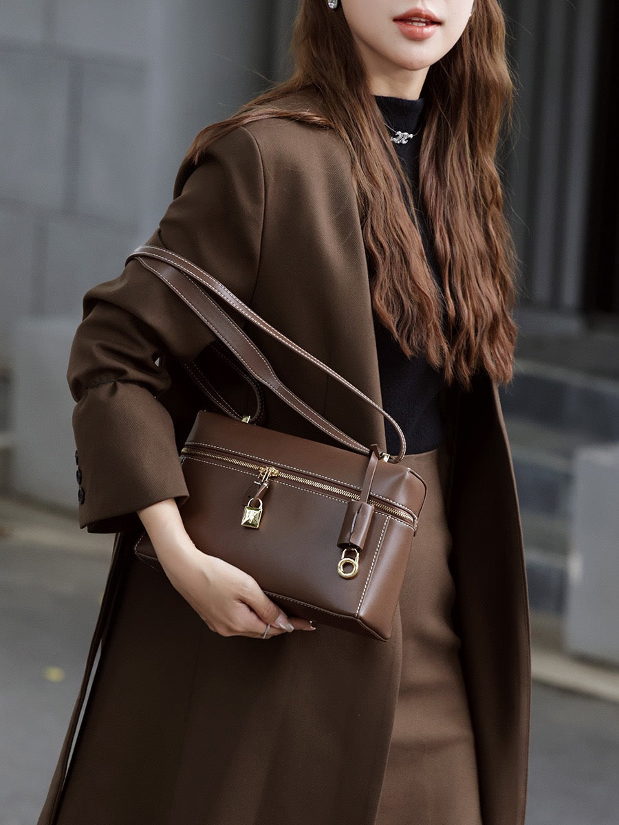 AURELIA Structured Leather Shoulder Bag