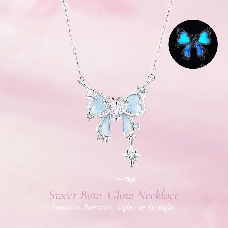 LUMIVELLA Silver Glow Butterfly Necklace