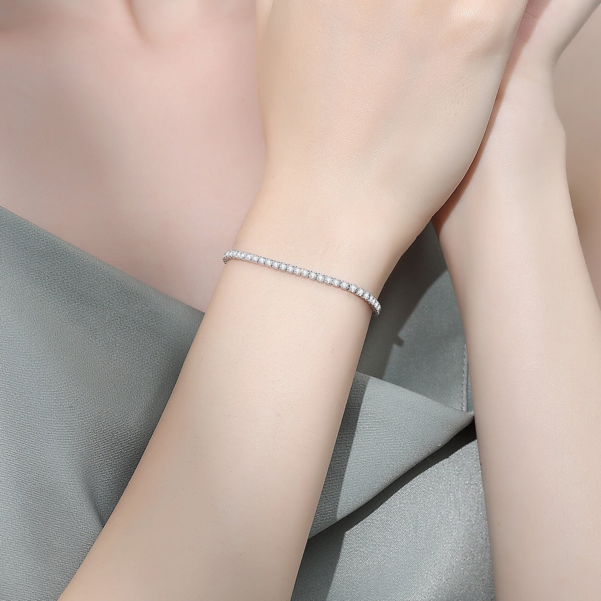 LUMIÈRE Silver Tennis Bracelet