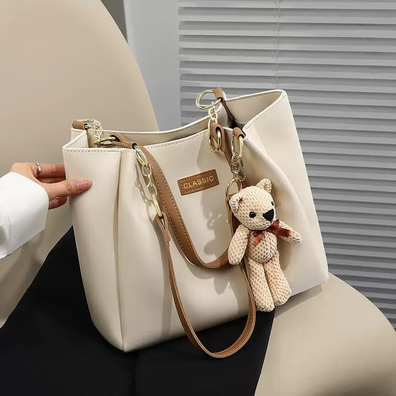 LIVORA Chain Leather Shoulder Tote
