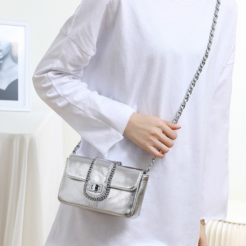 LUMIÈRE Mini Chain Leather Crossbody Bag