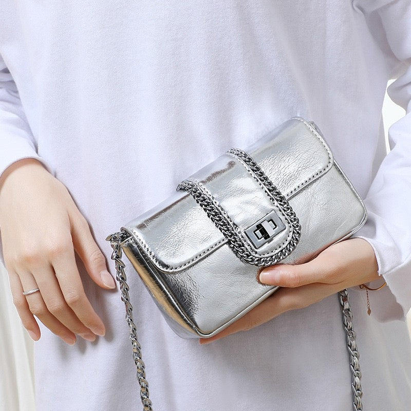 LUMIÈRE Mini Chain Leather Crossbody Bag